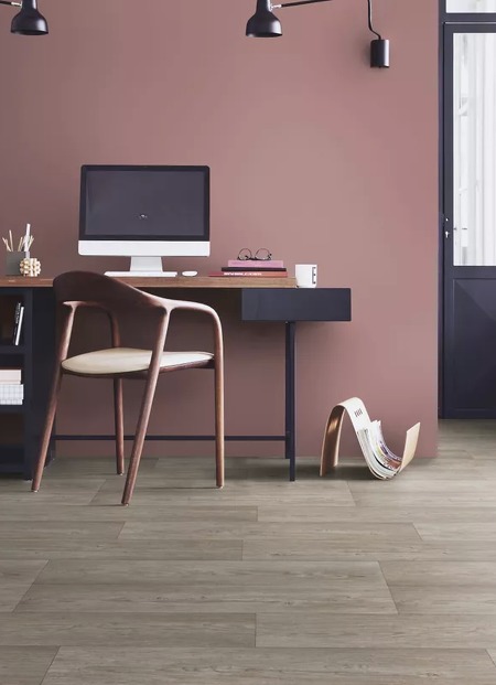 5626114 Carpet Mill Stock